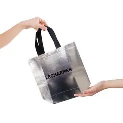 Sacola de presente LÉCHARMES